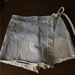 VICI Collection English Factory Light Blue Jean Wrap Skort M